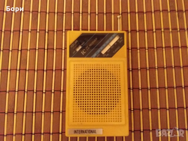 Старо радио INTERNATIONAL FM/AM, снимка 3 - Радиокасетофони, транзистори - 28038566