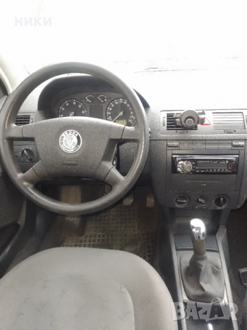 Шкода Фабия комби 2.0/116 к, снимка 4 - Автомобили и джипове - 52824630