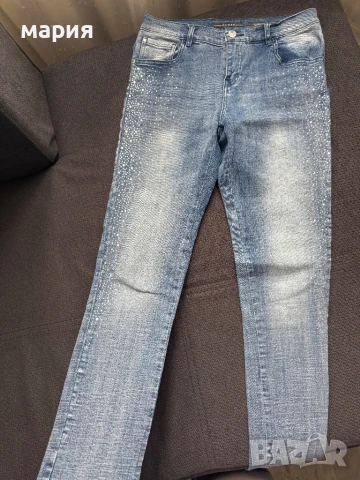 Дънки с камъни Guess 27/28 размер, снимка 1
