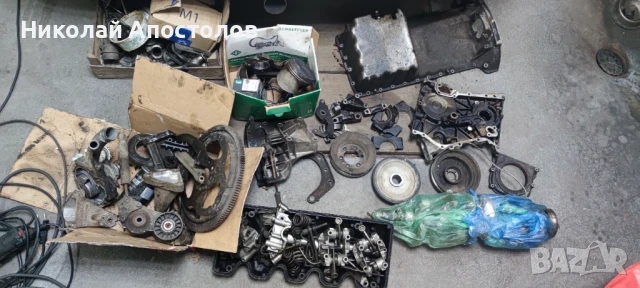 Части двигател Мерцедес 230