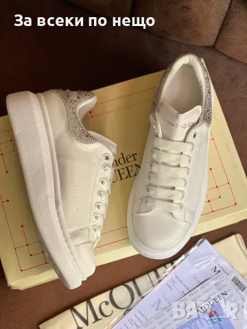 Дамски маратонки с кристали Alexander Mcqueen - Налични различни цветове Код D1484, снимка 3 - Маратонки - 48275646