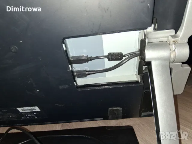 Графичен таблет Wacom Cintiq 24HD DTK-2400, снимка 13 - Друга електроника - 48982241