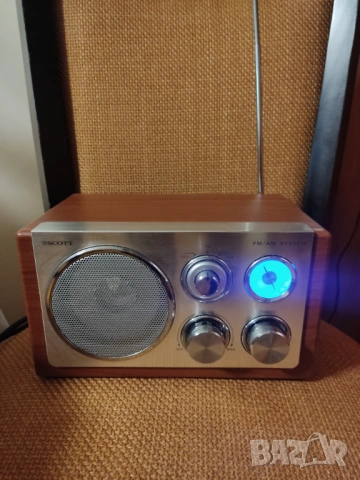 Ретро радио приемник модел Scott RX 18W. 