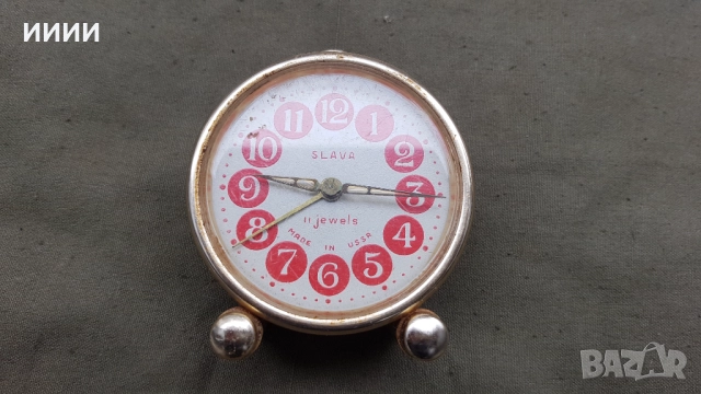 Часовник будилник Слава 6