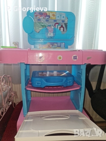 Докторски комплект на Pepa pig, снимка 2 - Играчки за стая - 52217695