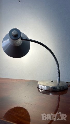 Метална настолна лампа, снимка 2 - Настолни лампи - 43815630