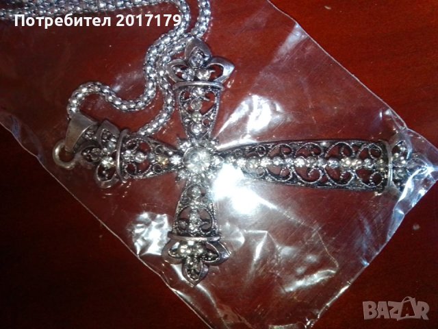 синджир с голям кръст камъни тип Сваровски колие медальон, снимка 1 - Колиета, медальони, синджири - 34545357