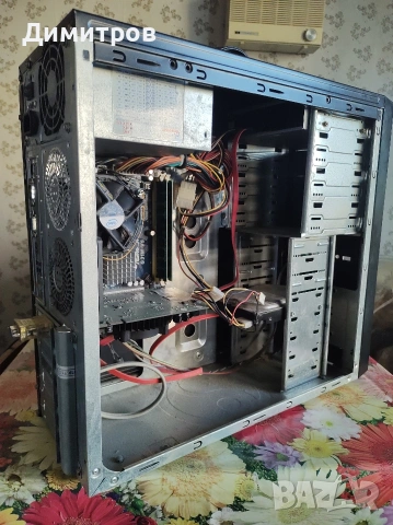 Ретро гейминг компютър (Windows 7), снимка 2 - Геймърски - 53060975