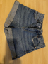 Къси дънкови панталони, снимка 1 - Къси панталони и бермуди - 44881735