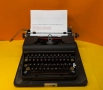 Пишеща Машина Olympia Клавиатура Qwertz Латиница Топ Състояние Обслужена 1940 Година !, снимка 3