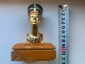 Стара ръчно рисувана египетска статуетка на Нефертити, снимка 1 - Антикварни и старинни предмети - 39160009