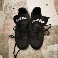 Футболни обувки Lotto, модел Calcio Italia, номер 40,5, чисто нови, но без етикет. , снимка 2 - Футбол - 43427362