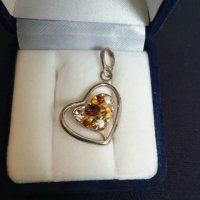 Висулка сърце сребро със Swarovski, снимка 2 - Колиета, медальони, синджири - 28042582