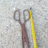 Стара ножица, снимка 1 - Антикварни и старинни предмети - 32877081