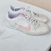 Nike маратонки дамски 36, снимка 2 - Маратонки - 43695941