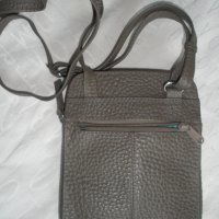 Марка VOI естеcтвена кожа малка чантичка  през  рамо  размер  15/ 14 см, нова  , снимка 2 - Чанти - 32781293