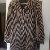 Дамско палто от норки, снимка 1 - Палта, манта - 38065544