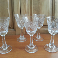 Кристални чаши Зорница , снимка 1 - Антикварни и старинни предмети - 36553504