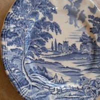 Английска порцеланова чиния , снимка 2 - Чинии - 35313316