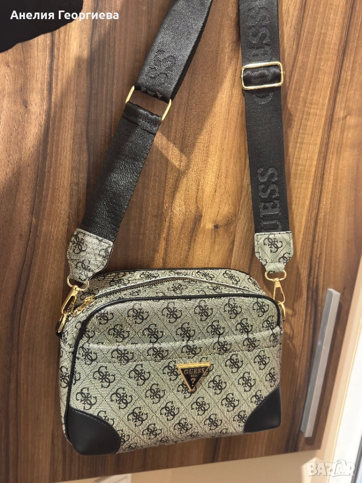 Дамска чанта Guess, снимка 1