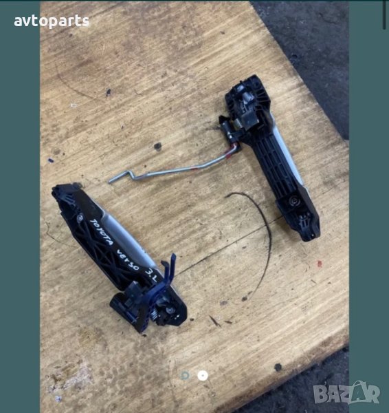 Toyota corolla verso 2008година външна дръжка предна дясна врата, снимка 1