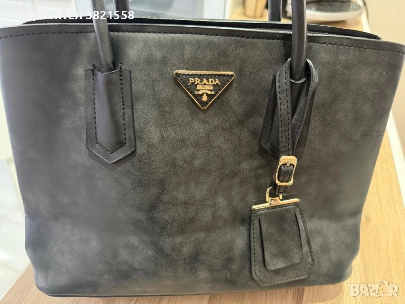 Оригинална дамска чанта PRADA, снимка 1
