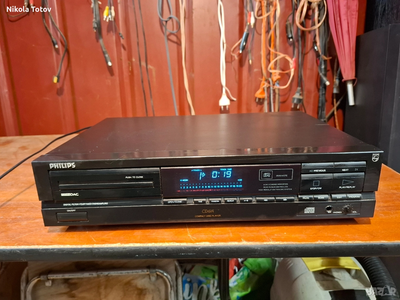 Продава се COMPACT DISC PLAYER Philips CD614. , снимка 1