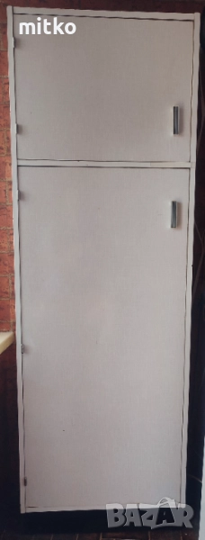 Кухненски шкаф с две врати, снимка 1