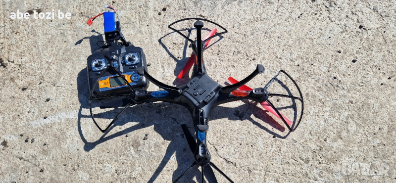 продавам Дрон с две батерий , снимка 1