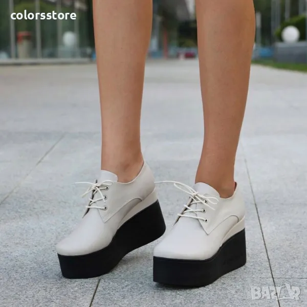 Обувки на платформа - бежова кожа с черно ходило - 120K, снимка 1