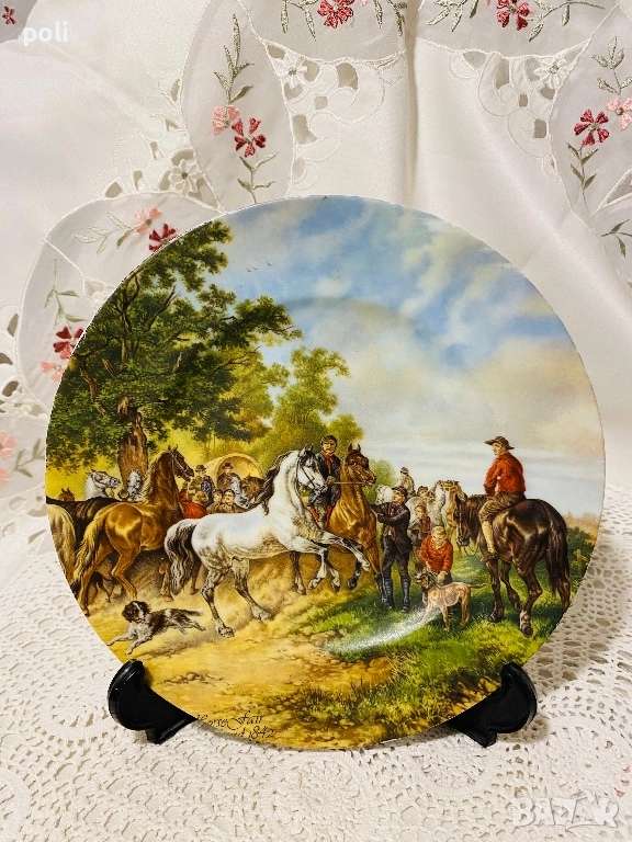 порцеланова чиния за стена , снимка 1