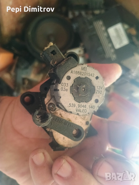 Моторче клапа парно за Mercedes-Benz A-Class Hatchback (W168) (07.1997 - 08.2004) A 160 (168.033, 16, снимка 1