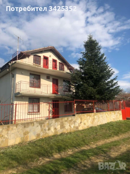 Продава триетажна къща с.Драка общ.Средец обл.Бургас, снимка 1