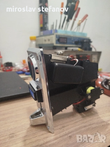 мултифункционален монетния (монетен апарат)