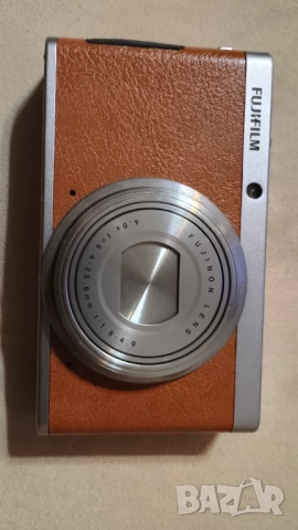 Цифров фотоапарат Fujifilm XF1, снимка 2 - Фотоапарати - 52354540