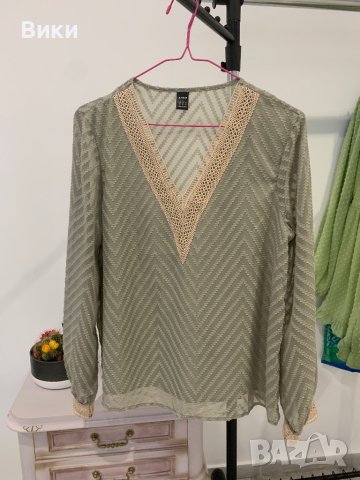 Дамска блуза в размер М, снимка 3 - Блузи с дълъг ръкав и пуловери - 44118792