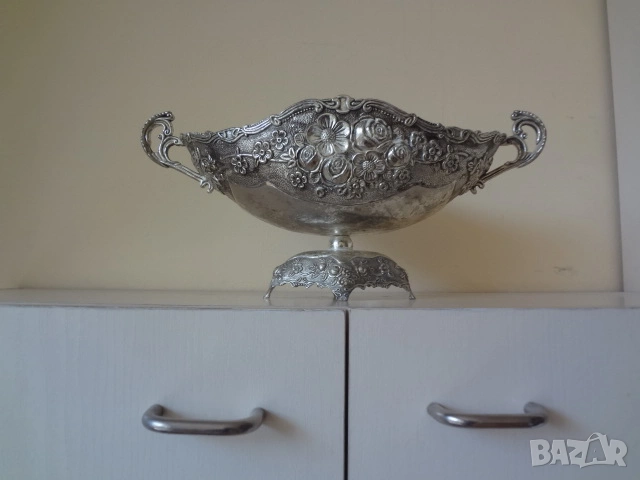 Голяма разкошна сребриста купа, снимка 2 - Антикварни и старинни предмети - 53528053