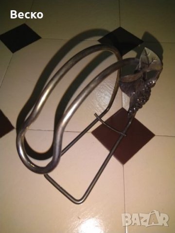 Метална Стока за вино с декорация, подходяща за подарък., снимка 4 - Други стоки за дома - 26764529