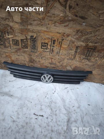 Решетка / маска от Фолксваген / VW Поло 1996г.