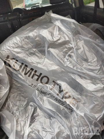 Продавам гуми 4 броя 225/65/17 106H KUMHO WinterCraft, снимка 5 - Гуми и джанти - 52276562