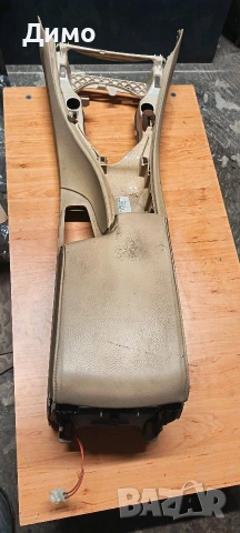 подлакътник средна конзола къпхолдер бмв е91 bmw e91, снимка 2 - Части - 53515106