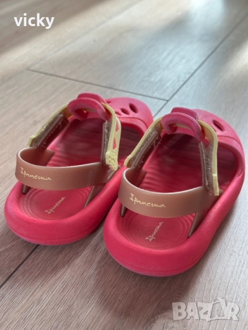 Детски гумени сандали Ipanema, размер 27, снимка 8 - Детски джапанки - 51368108