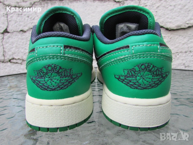Детски маратонки Nike Air Jordan 1 Low ‘Lucky Green’, снимка 3 - Детски маратонки - 53115257