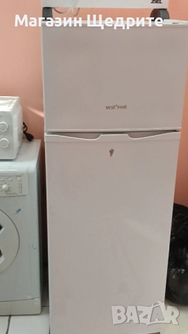 хладилник с камера