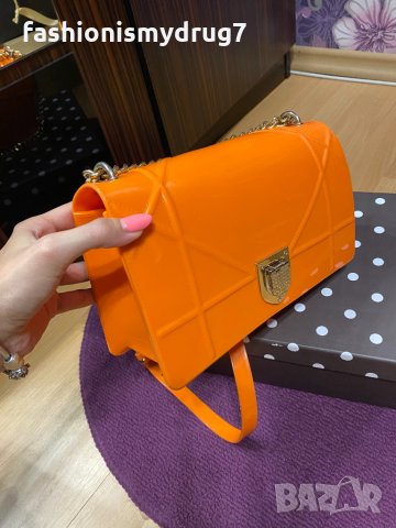 Нова силиконова оранжева чанта Zara , снимка 3 - Чанти - 33466871