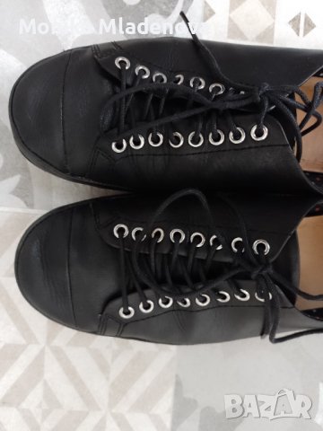 Равни пролетни обувки с връзки, естествена кожа, черни, Vagabond, 38, снимка 3 - Дамски ежедневни обувки - 43106188