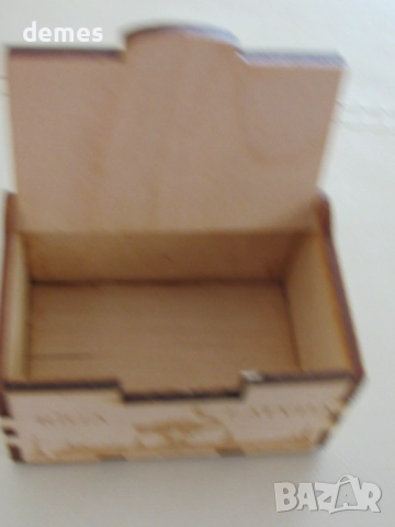 Тоалетна кутия с кехлибар от Рига, Латвия, снимка 4 - Други - 52595808