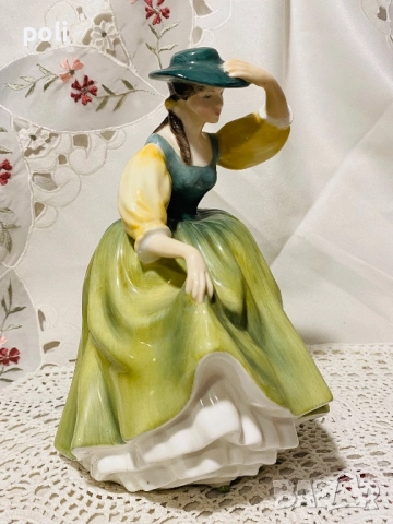 порцеланова статуетка, снимка 2 - Статуетки - 52942170