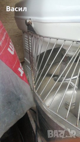 Тестомесачка холандска професионална, снимка 4 - Друго търговско оборудване - 38987939