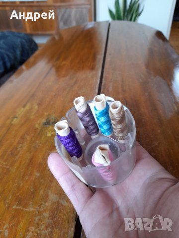 Стара кутия,несесер за шивашки макари,конци, снимка 5 - Други ценни предмети - 37731085